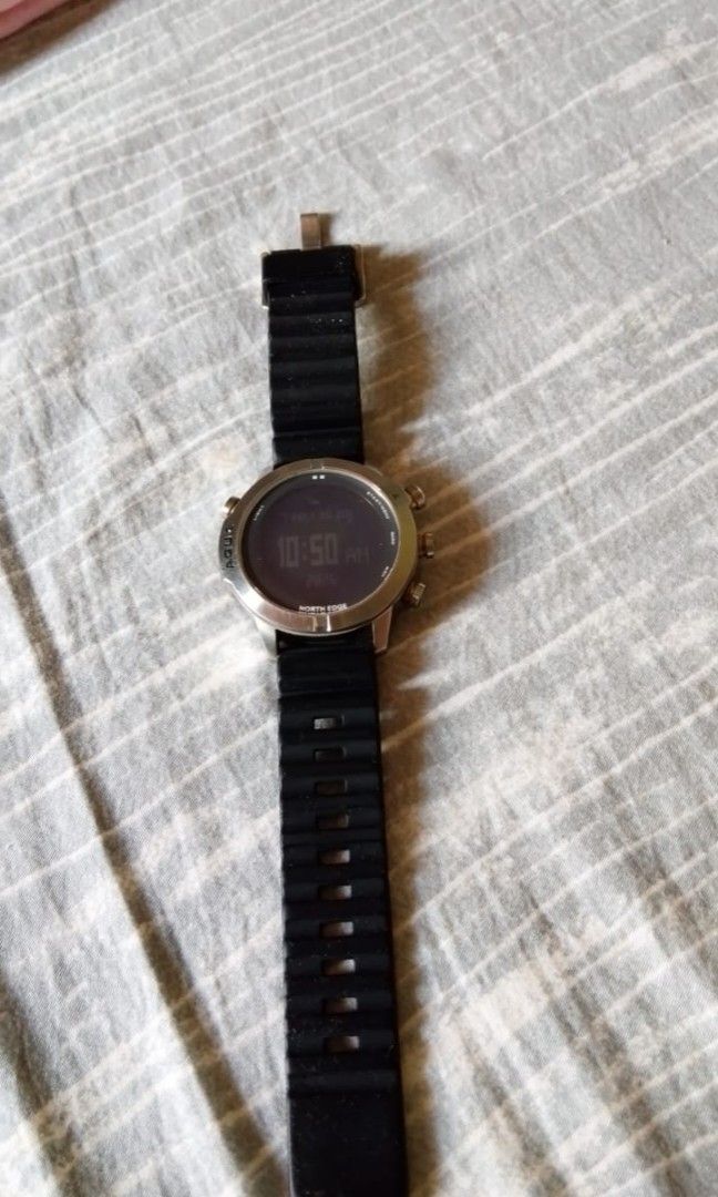 Divecomputer aqua (Category: Watches) located in Kuala Lumpur. Submitted by silentbear.cb12a2 (Listing ID 1466798085, Image 2). Description: divecomputer,aqua north edge condition 9/10%.