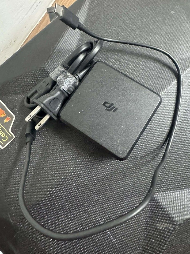 DJI Mavic 4 Pro (Category: Drones) located in Malabon City. Submitted by hyrugadgets (Listing ID 1466861784, Image 3). Description: 2nd Hand Unit DJI Mavic 4 Pro Complete with Box with Bag and Extra Battery P.114,990.