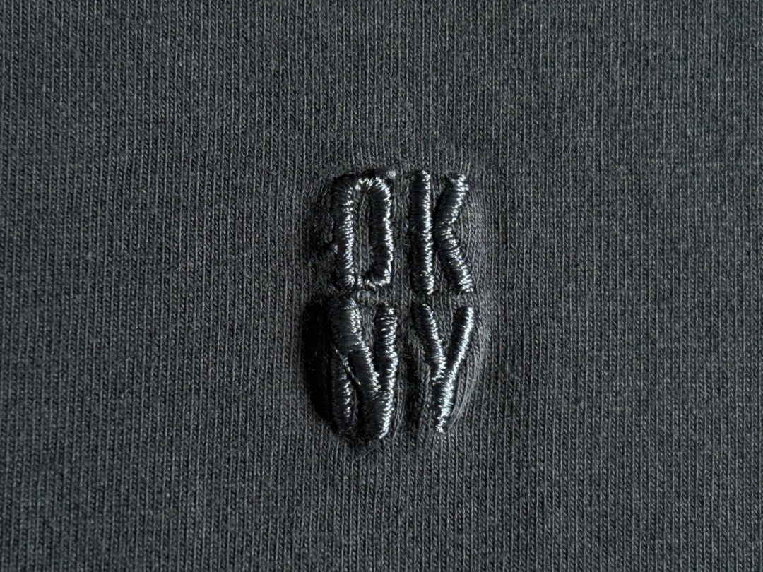 DKNY THE PERFECT TEE EMBROIDERED CHEST LOGO (Category: Shirts) located in Baras. Submitted by jnc__apparel (Listing ID 1466907969, Image 3). Description: 🏷️ DKNY THE PERFECT TEE EMBROIDERED CHEST LOGO 📌 Dimes: 26L x 20.5W 📌 Size: Medium on tag best fit XL for womens 📌 Condition: Excellent 📌 Color rate: 9.5/10 📌 Issue: None ✅ Washed and ready to wear.