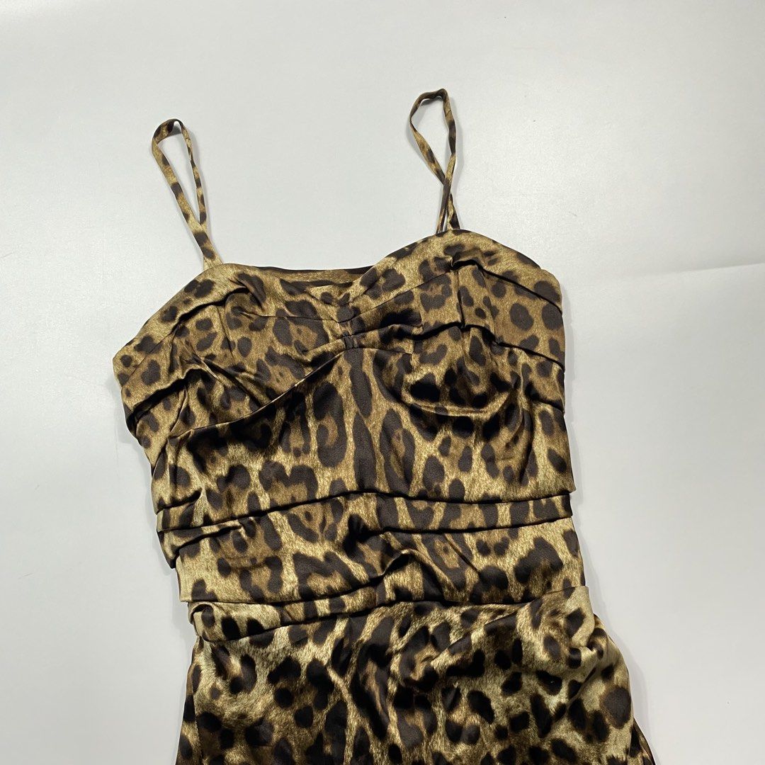 Dolce & Gabbana - Leopard Dress (Category: Dresses) located in Cebu City. Submitted by nots0japan (Listing ID 1466962687, Image 2). Description: Excellent condition 9/10 Size tagged - 40 Width - 15 Length - 26.5.