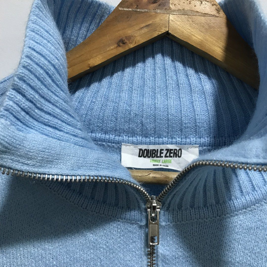 DOUBLE ZERO Blue Turtleneck Fleece Sweatshirt (Category: Coats, Jackets and Outerwear) located in Cavite. Submitted by tanya.valentin (Listing ID 1466827779, Image 3). Description: - 24x24.