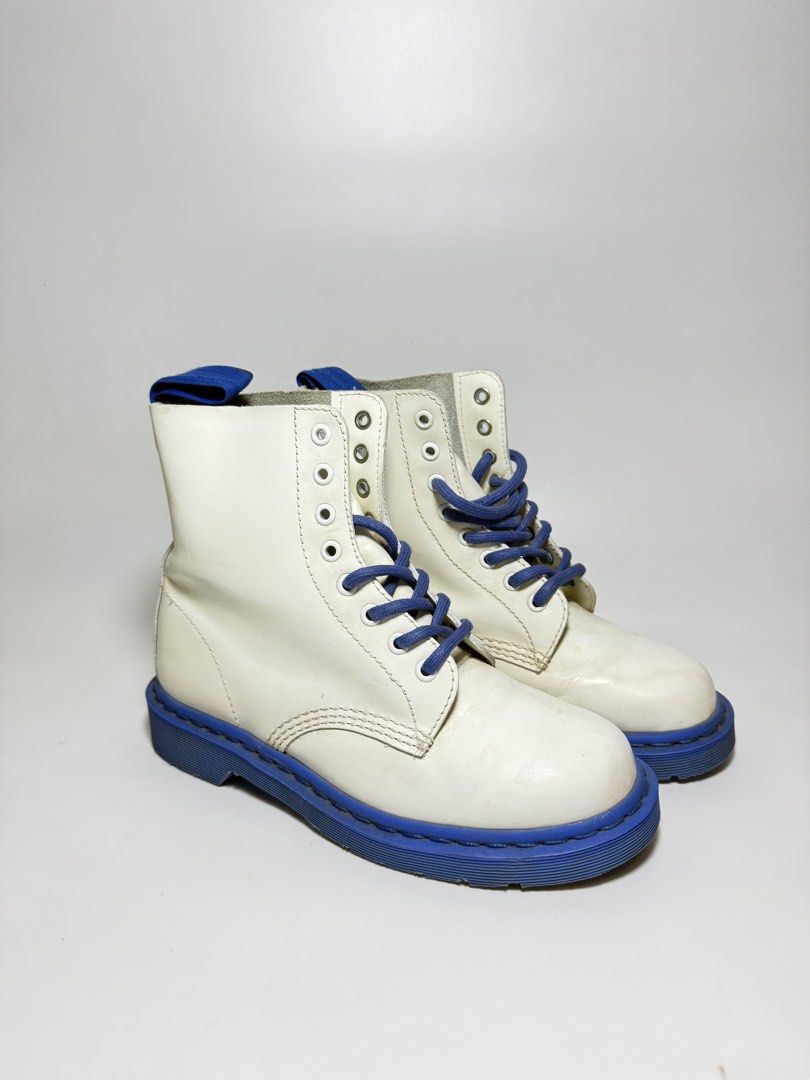Dr martens 1460 pascal 8 - eye boots Mens (Category: Boots) located in Manila. Submitted by mankindarchivesv2 (Listing ID 1466864487, Image 3). Description: -WTS Dr. Martens 1460 8-eye combat boots featuring a bright blue sole and matching blue laces. Size: UK 6 US 7 Men’s 39EU US 8 L Great condition / minimal sign of used No inclusion pair only Authentic Price: 1300 php Mode of payment G cash Courier JNT LALAMOVE Pm me if interested.