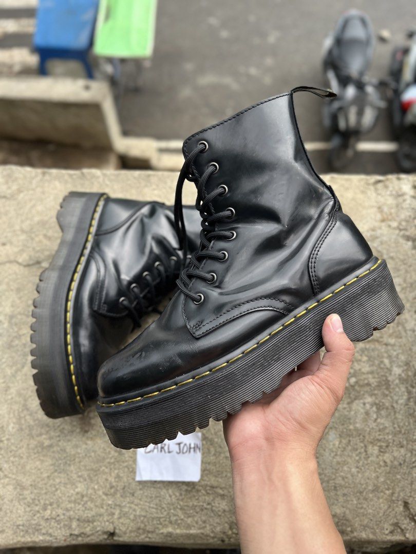 Dr. Martens Jadons High Platform (Category: Boots) located in Leyte. Submitted by to.the.other.side (Listing ID 1466958742, Image 2). Description: Dr Martens Jadons Size 7 UK 8 US/M 41 EU 9 US/L Authentic Price: 2200 php nego. :good condition// creases//signs of usage// :See pics for details DM if need more details Location: Tacloban City Unli VOUCH/ VC.