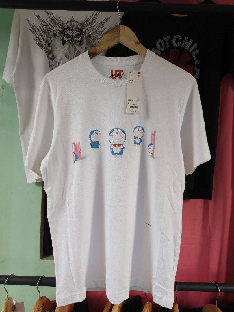 Duraemon × Uniqlo tee (Category: Tshirts & Polo Shirts ) located in Toledo. Submitted by goldendogs (Listing ID 1466951571, Image 1). Description: With hangtag Brandnew condition Authentic No flaws.