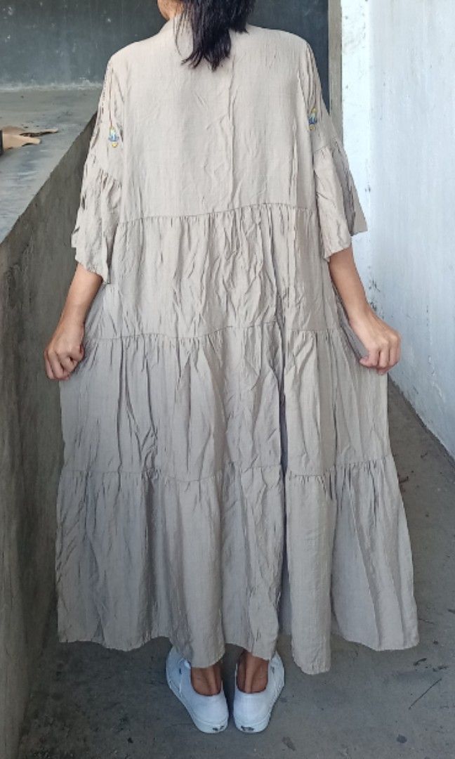 Earthtone summer flowy dress (Category: Dresses) located in Davao. Submitted by kannikasok1987 (Listing ID 1466790982, Image 3). Description: Wd side pocket Cotton Bust 40 Waist free size L 47.5 mall quality.