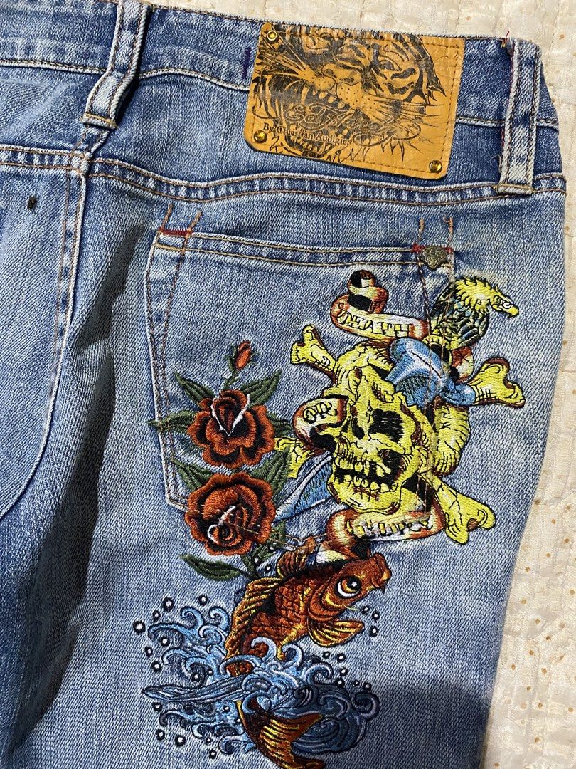 EDHARDY BOOTCUT JEANS (Category: Jeans) located in Cagayan de Oro. Submitted by ansasalab39908 (Listing ID 1466937894, Image 3). Description: waist 27 on tag (15.5 in inches) length- 36.5 thigh- 10 Leg open-8.5 .