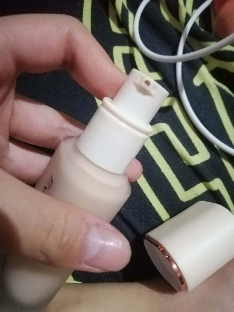 Elyzza foundation (Category: Makeup) located in Manila. Submitted by moonchild2489 (Listing ID 1466854297, Image 2). Description: Elyzza Everlock Foundation Natural Beige RFS- Wrong Shade/too light for my skin color..