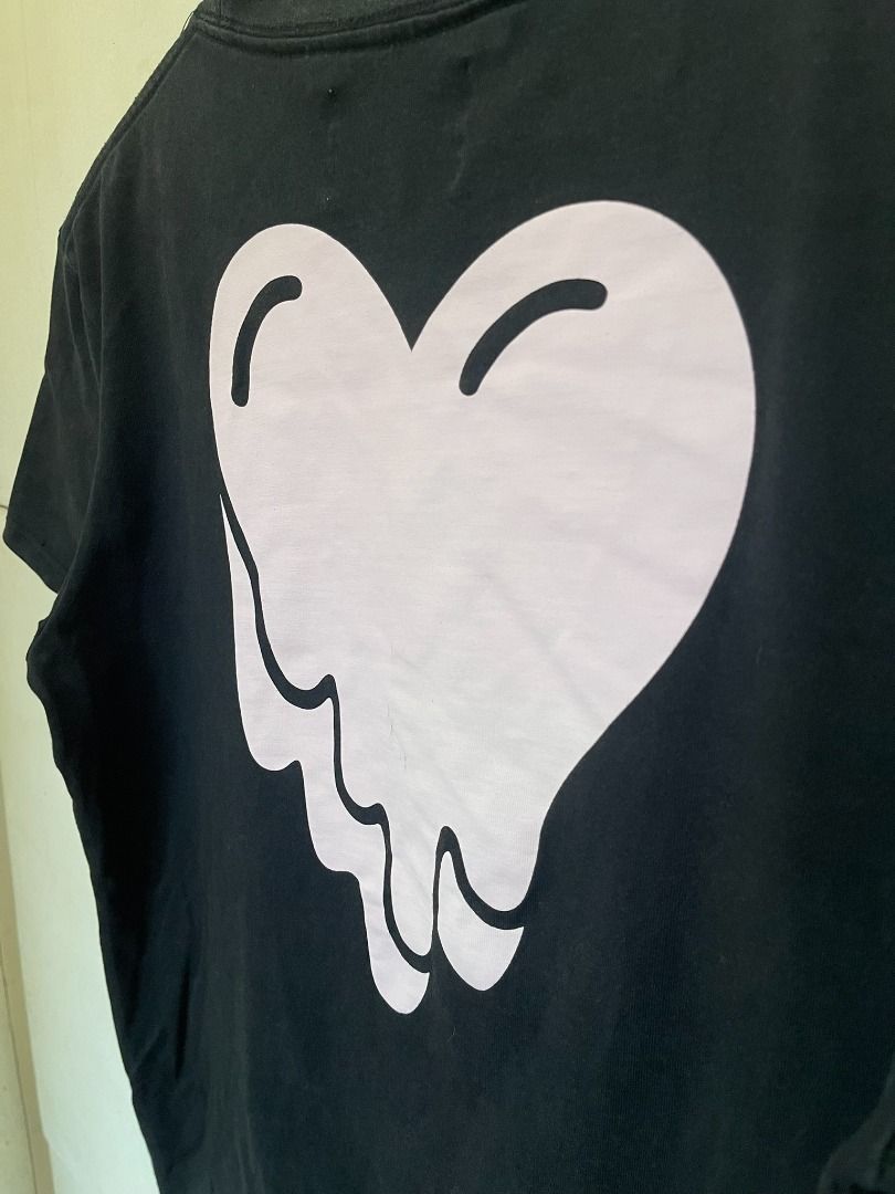 EMOTIONALLY UNAVAILABLE '69 GRAPHIC' SHIRT (Category: Tshirts & Polo Shirts ) located in Manila. Submitted by ako.si.lemmor (Listing ID 1466784038, Image 3). Description: This item is legit but thrifted, manage your expectation. Dimes: 20X27 (M-L) Color rate: 9/10 Issue: Slight color fade Ship at your own cost or pickup Mandaluyong..