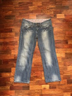 (Category: ) located in . Submitted by buy.preloved (Listing ID 1466935104, Image 1). Description: .