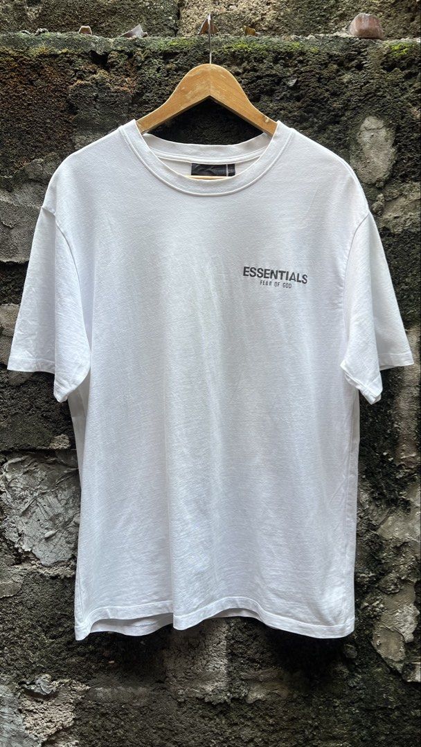 Essential shirt (Category: Activewear) located in Manila. Submitted by thrift_cass (Listing ID 1466858410, Image 1). Description: .
