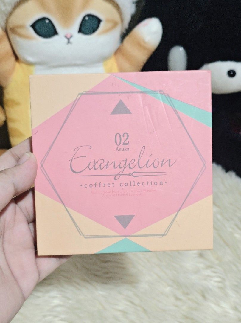EVANGELION EYE PALLETTE (Category: Character Goods) located in Manila. Submitted by yourfavoritethings7 (Listing ID 1466893247, Image 2). Description: The item in the image is the Ichiban Kuji Evangelion Coffret Collection – Shin Evangelion Movie Release Commemoration makeup palette featuring Asuka Langley Shikinami With noted line marks sa cover. The eye palette is still covered with a plastic sheet. No signs of usage. Note: I cannot guarrantee 