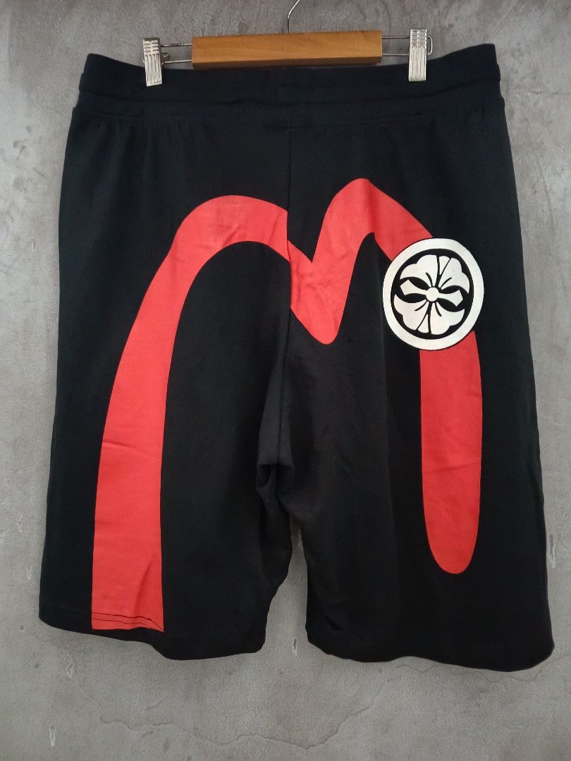 EVISU DAICOCK (Category: Shorts) located in Masbate. Submitted by arielagost83627 (Listing ID 1466801334, Image 1). Description: Color Rate: 10/10 Dimes: 22x32 Issue: None Excelent.