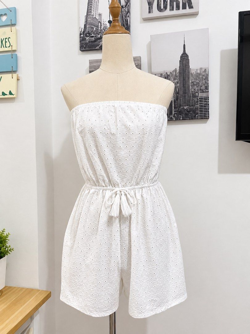 Eyelet Romper (Category: Rompers) located in Manila. Submitted by qamilluxe (Listing ID 1466889976, Image 1). Description: This is really nice From Medium-SeMi XL.