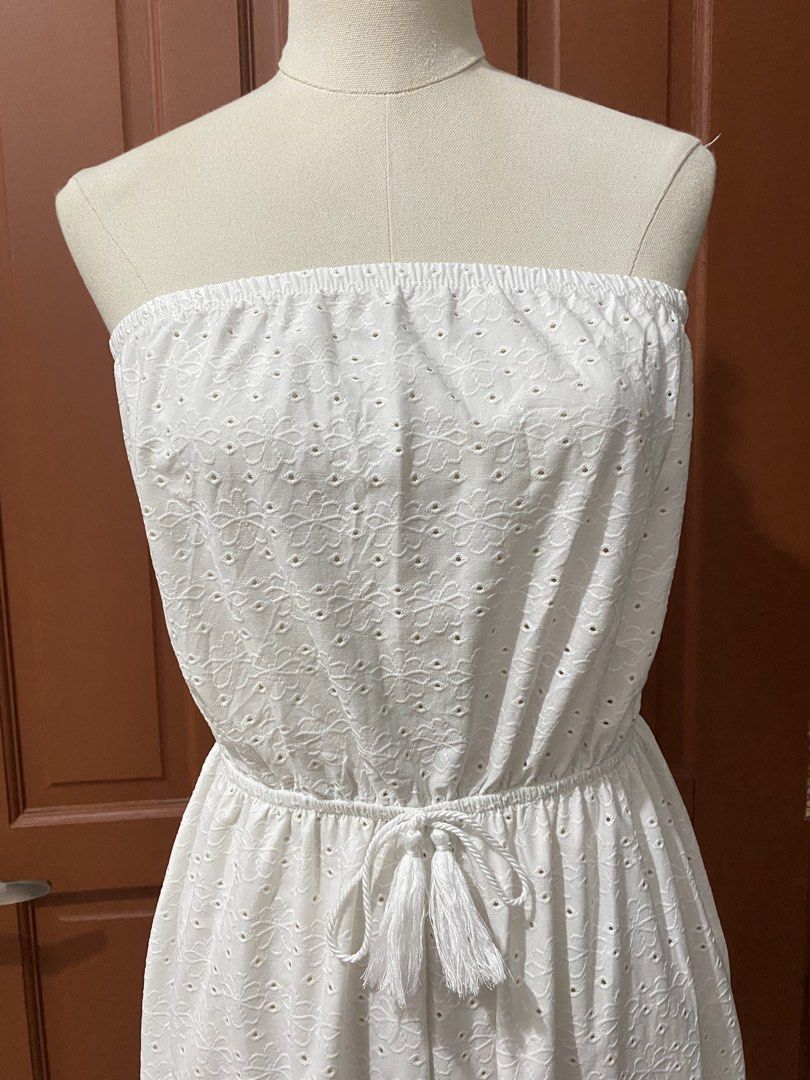 Eyelet Romper (Category: Rompers) located in Manila. Submitted by qamilluxe (Listing ID 1466889976, Image 3). Description: This is really nice From Medium-SeMi XL.