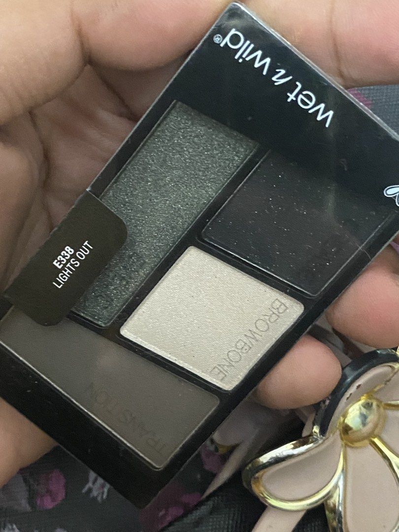 Eyeshadow WetnWild (Category: Makeup) located in Manila. Submitted by royaltree_17f114 (Listing ID 1466843111, Image 1). Description: Wet n Wild.