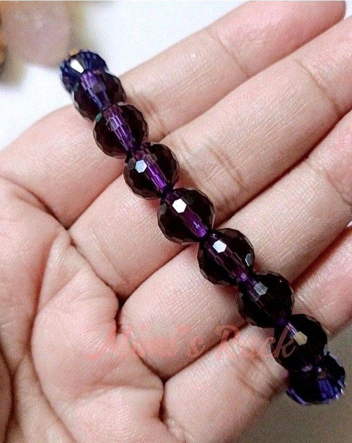 FACETED AMETHYST BRACELET (Category: Bracelets) located in Taguig. Submitted by mimisrack (Listing ID 1466820070, Image 3). Description: 💜Elegant spiritual clarity bracelet with radiant purple sparkle -Amethyst is known for protection, calmness, and spiritual awareness -Faceted cut enhances brilliance and light-reflecting sparkle -Promotes emotional balance and stress relief -Traditionally worn for protection and clearing negative energy -Encour