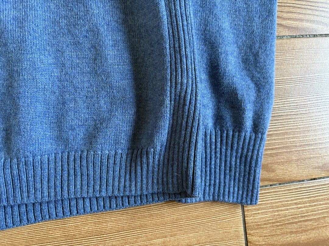 FACONABLE QZIP KNITTED LONGSLEEVE (Category: Coats, Jackets and Outerwear) located in Baras. Submitted by jnc__apparel (Listing ID 1466898312, Image 3). Description: 🏷️ FACONABLE QZIP KNITTED LONGSLEEVE 📌 Dimes: 28L x 20W 📌 Size: Large on tag for men 📌 Condition: Excellent 📌 Color rate: 9.5/10 📌 Issue: None ✅ Washed and ready to wear.