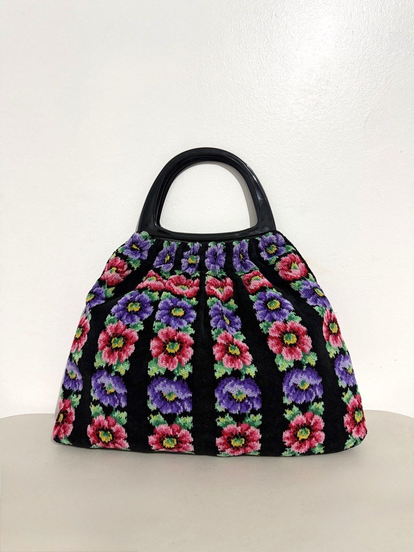 Feiler Germany (Category: Shoulder Bags) located in Manila. Submitted by coachiqueclosetbysuei_3rdaccnt (Listing ID 1466947117, Image 2). Description: 💫 Feiler Germany 💫 𝐒𝐨𝐮𝐫𝐜𝐞: Japan🇯🇵 💫 𝐈𝐬𝐬𝐮𝐞: NONE 💫 𝐂𝐨𝐧𝐝𝐢𝐭𝐢𝐨𝐧: 10/10 Excellent Condition 💫 The color may vary due to lighting 💫 What you see is what you get ——————𝓜𝓾𝓼𝓽 𝓡𝓮𝓪𝓭!——————— 📍 𝐋𝐨𝐜𝐚𝐭𝐢𝐨𝐧: Intramuros Manila 📍 𝐌𝐎𝐏: Gcash/MAYA/MariBank/GoTyme 📍 𝐌�