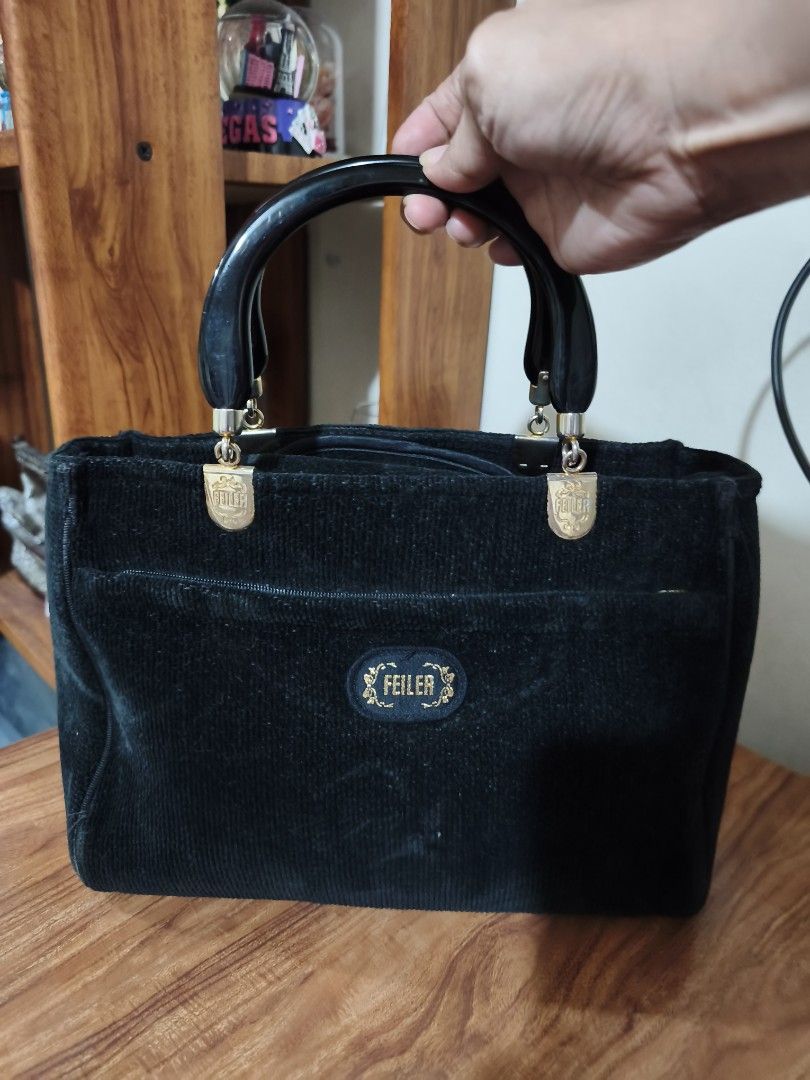Feiler HandBag (Category: Clutches) located in Quezon City. Submitted by uydaisy1979 (Listing ID 1466924181, Image 2). Description: Issue: Sa edge.