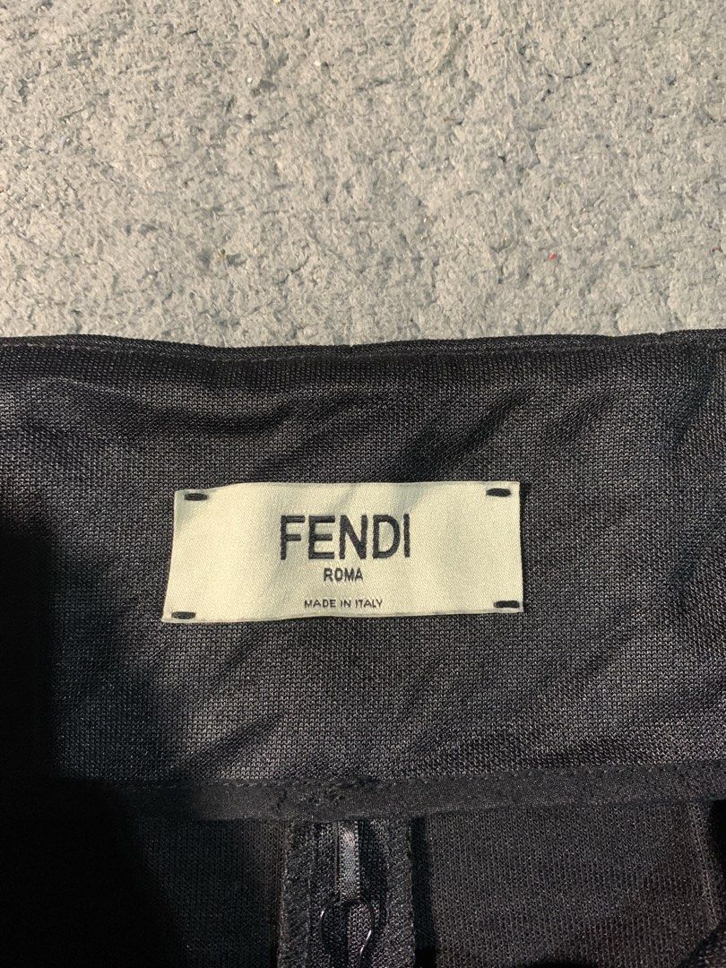 Fendi (Category: Shorts) located in Manila. Submitted by kenetoy (Listing ID 1466914531, Image 3). Description: Fendi - Excellent condition - Waist: 28-29 - Length: 15 - Color may vary due to lighting - No issue 🏷️ 1000.