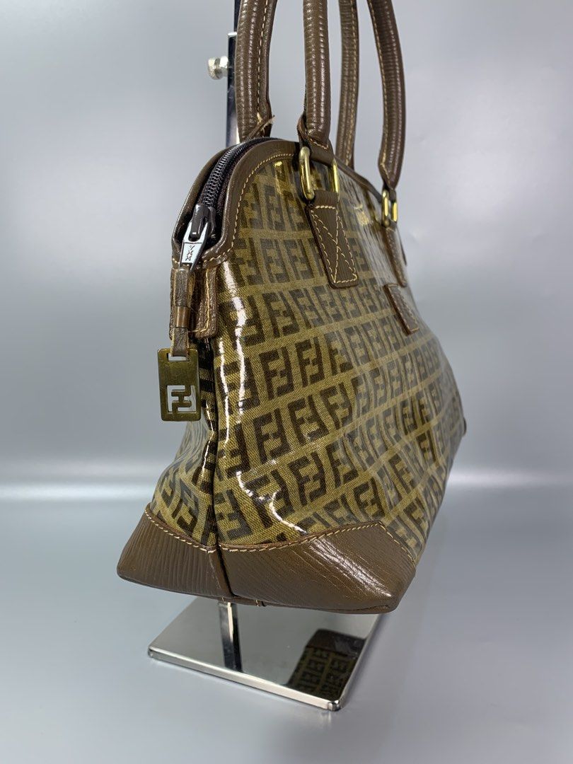 Fendi Zucchino Vinyl Coated (Category: Tote Bags) located in Mabalacat. Submitted by vtgmalan (Listing ID 1466802292, Image 3). Description: Fendi Zucchino Vinyl Coated Price : 11,500 Condition : 9/10 Product Condition Rank : A Issue/s : Minimal Rubs Dimensions :12x8x5 (LxHxW) Inclusions: N/A Note : Please make sure to check all the photos before mine..