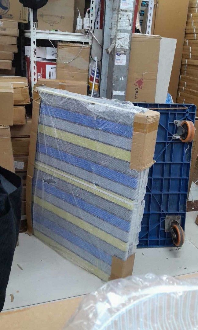 Folding Bed (Category: Bed Frames & Mattresses) located in Taguig. Submitted by diannecaya86853 (Listing ID 1466949339, Image 2). Description: .
