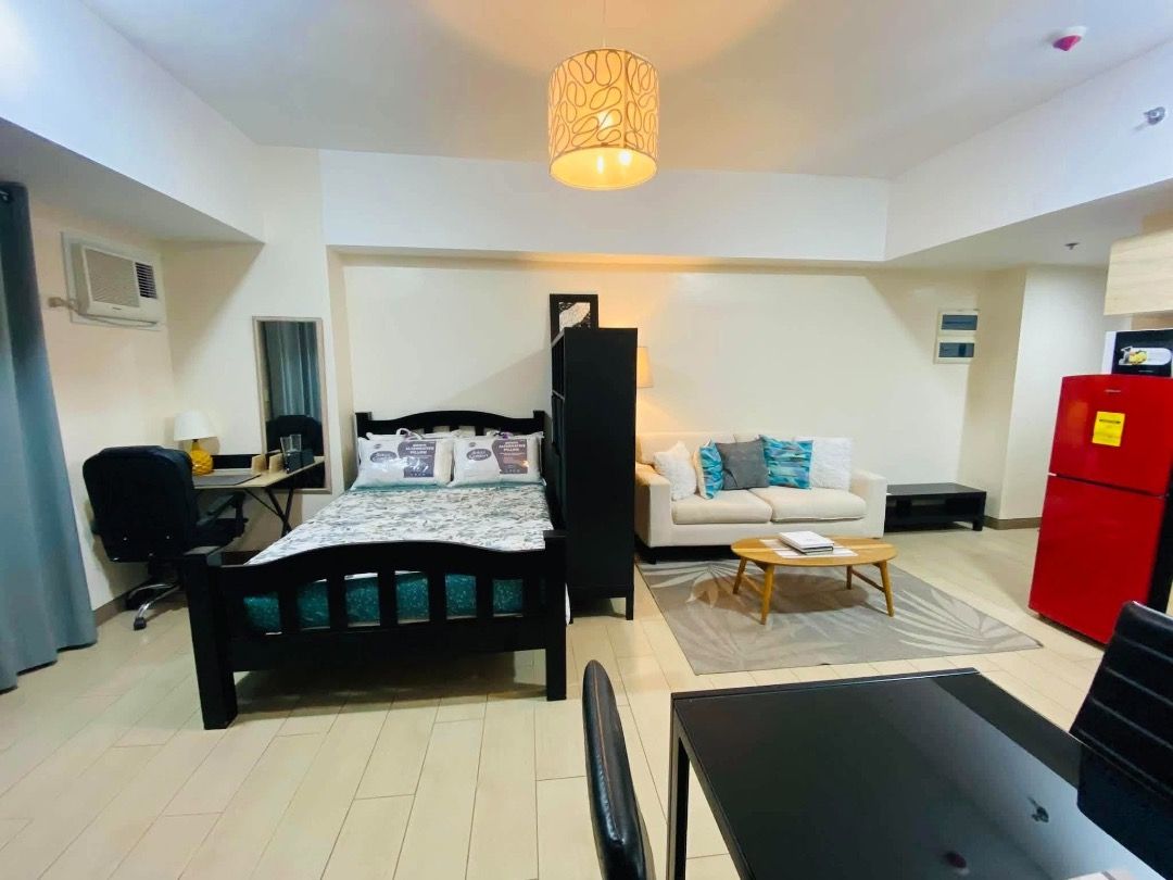 For Lease: Venice Luxury Residences, Executive Studio (Category: Apartments & Condos) located in Taguig. Submitted by mr.gutierrez (Listing ID 1466790350, Image 3). Description: 𝐉𝐮𝐬𝐭 𝐋𝐢𝐬𝐭𝐞𝐝‼️ 𝐅𝐨𝐫 𝐋𝐞𝐚𝐬𝐞: 𝐕𝐞𝐧𝐢𝐜𝐞 𝐋𝐮𝐱𝐮𝐫𝐲 𝐑𝐞𝐬𝐢𝐝𝐞𝐧𝐜𝐞𝐬 - 𝐃𝐨𝐦𝐞𝐧𝐢𝐜𝐨 𝐓𝐨𝐰𝐞𝐫 ( 𝐖𝐢𝐭𝐡 𝐏𝐫𝐢𝐯𝐚𝐭𝐞 𝐄𝐧𝐭𝐫𝐚𝐧𝐜𝐞 𝐓𝐨 𝐕𝐞𝐧𝐢𝐜𝐞 𝐆𝐫𝐚𝐧𝐝 𝐂𝐚𝐧𝐚𝐥 𝐌𝐚𝐥𝐥 ) 𝐄𝐱𝐞𝐜𝐮𝐭𝐢𝐯𝐞 𝐒𝐭𝐮𝐝𝐢𝐨 𝐔𝐧𝐢𝐭 | 𝟒𝟎 𝐒𝐪𝐦 | �