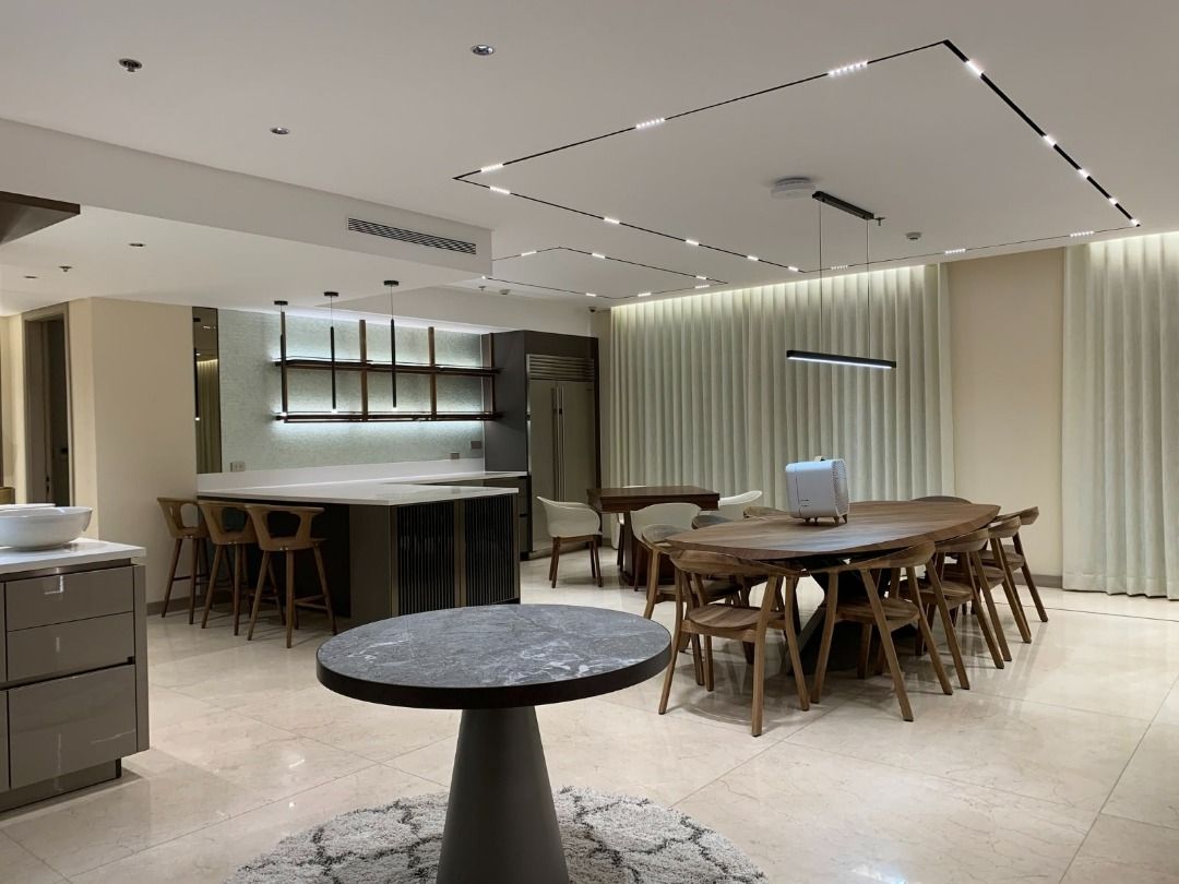 FOR RENT: 3BR Unit in Two Roxas Triangle, Makati CBD (Category: Apartments & Condos) located in Makati City. Submitted by sparxrealestate (Listing ID 1466805444, Image 2). Description: FOR RENT: 3BR Unit in Two Roxas Triangle, Makati CBD Paseo de Roxas Avenue, Makati City Property Details: 3 bedroom unit with ensuite bathrooms 331 square meters Upgraded interior Furnished Separate staff room with T&B 21st floor 3 parking slots Rental Price: 400,0