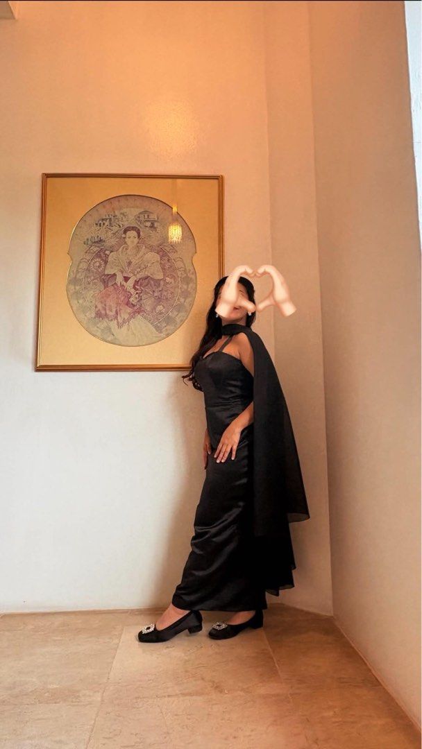 For rent: Black Gown with cape (Category: Evening dresses & gowns) located in Caloocan City. Submitted by robautz (Listing ID 1466967514, Image 3). Description: FOR RENT ✨ Lu Moreno Black Gown, perfect for S–M body frames and heights of 5’0”–5’4”. ✨ Padded silk gown worn in Gala Night with detachable multiway cape that you can style to match your preferred look. Rental Fee: ₱1,500 for 3 days Refundable Deposit: ₱1,500 (refunded upon return of the