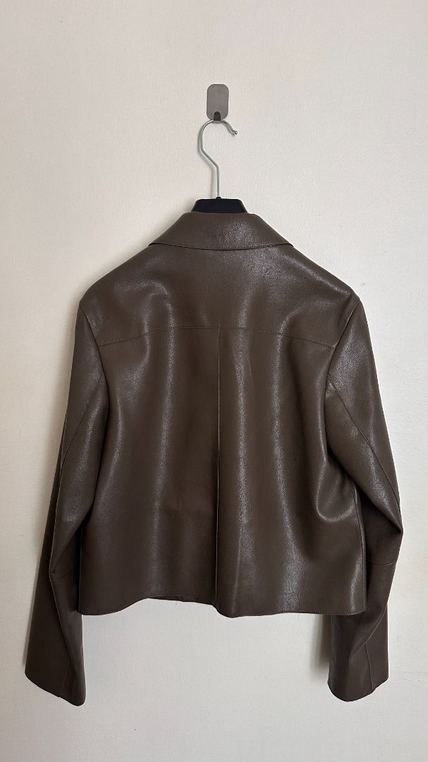 [FOR RENT] Mango Faux Leather Jacket (Category: Coats, Jackets and Outerwear) located in Cainta. Submitted by thethriftedit_ (Listing ID 1466796163, Image 2). Description: [FOR RENT] Mango Leather Jacket with pockets in Olive Green XS ₱1,000 for 3 days, then ₱200 for each extra day. Price as posted. Delivery fee will be shouldered by buyer..