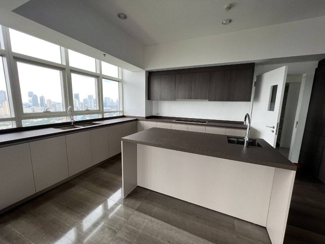 (Category: ) located in . Submitted by luxerealtyph (Listing ID 1466920027, Image 1). Description: .