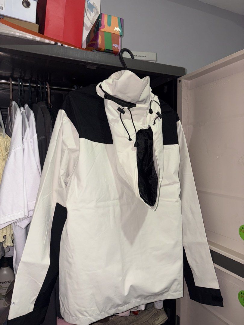FOR SALE: WATERPROOF HIKING JACKET (Category: Coats, Jackets and Outerwear) located in Manila. Submitted by angel_1503 (Listing ID 1466785233, Image 3). Description: Color: Off White Size: XS (50-58kg) Detachable hood 2 pockets (may pocket din sa loob) Used once for Pulag hike.