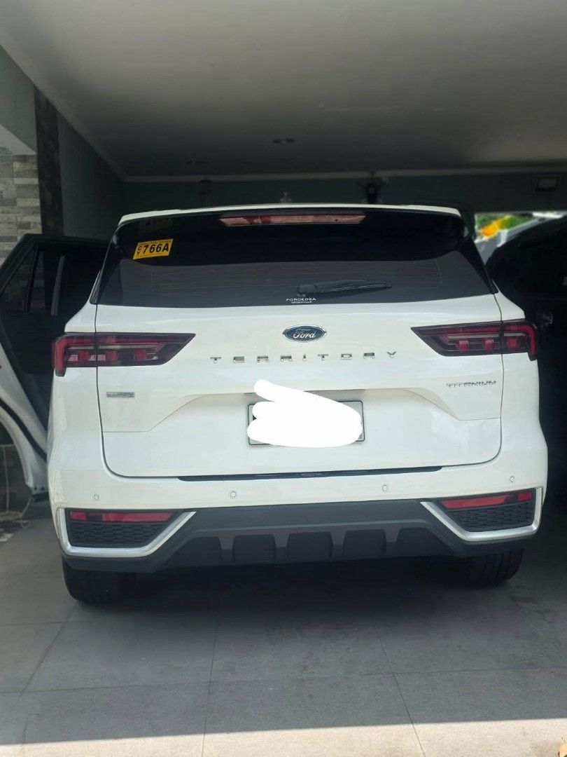 Ford Territory Territory Next-Gen Auto (Category: Used Cars) located in Quezon City. Submitted by antonio.estrada_01 (Listing ID 1466915089, Image 2). Description: FOR SALE 2025 FORD TERRITORY Next-Gen Titanium 1.5L EcoBoos Engine Type: 1.5L EcoBoost GTDI 4-cylinder, 16-valve turbocharged gasoline engine Maximum Power: 160 hp (160 ps) Maximum Torque: 248 Nm Transmission: 7-speed automatic dual-clutch transmission with rotary e-shifter Drive Confi