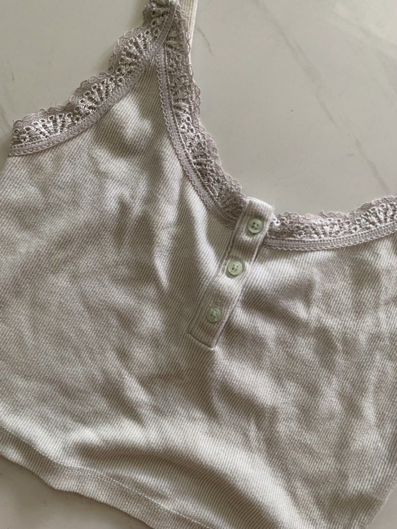 FOREVER 21 (Category: Sleeveless) located in Manila. Submitted by cutiesparkles (Listing ID 1466826878, Image 2). Description: .