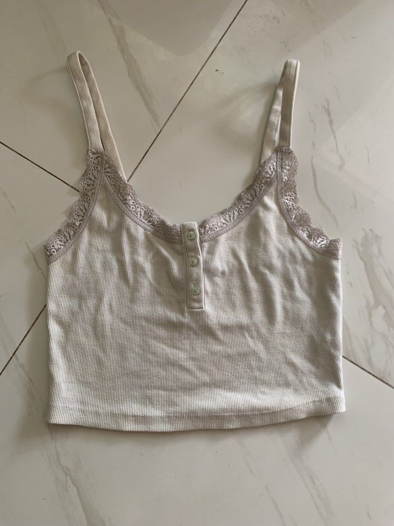 FOREVER 21 (Category: Sleeveless) located in Manila. Submitted by cutiesparkles (Listing ID 1466826878, Image 1). Description: .