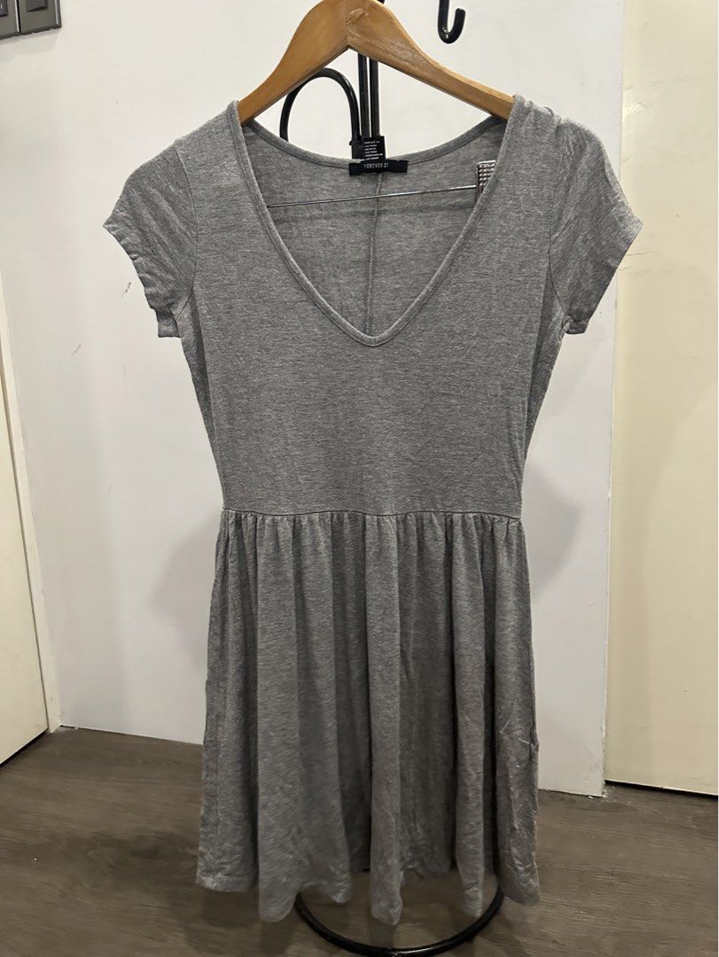 Forever 21 dress (Category: Dresses) located in Paranaque City. Submitted by celinegab (Listing ID 1466886726, Image 1). Description: .