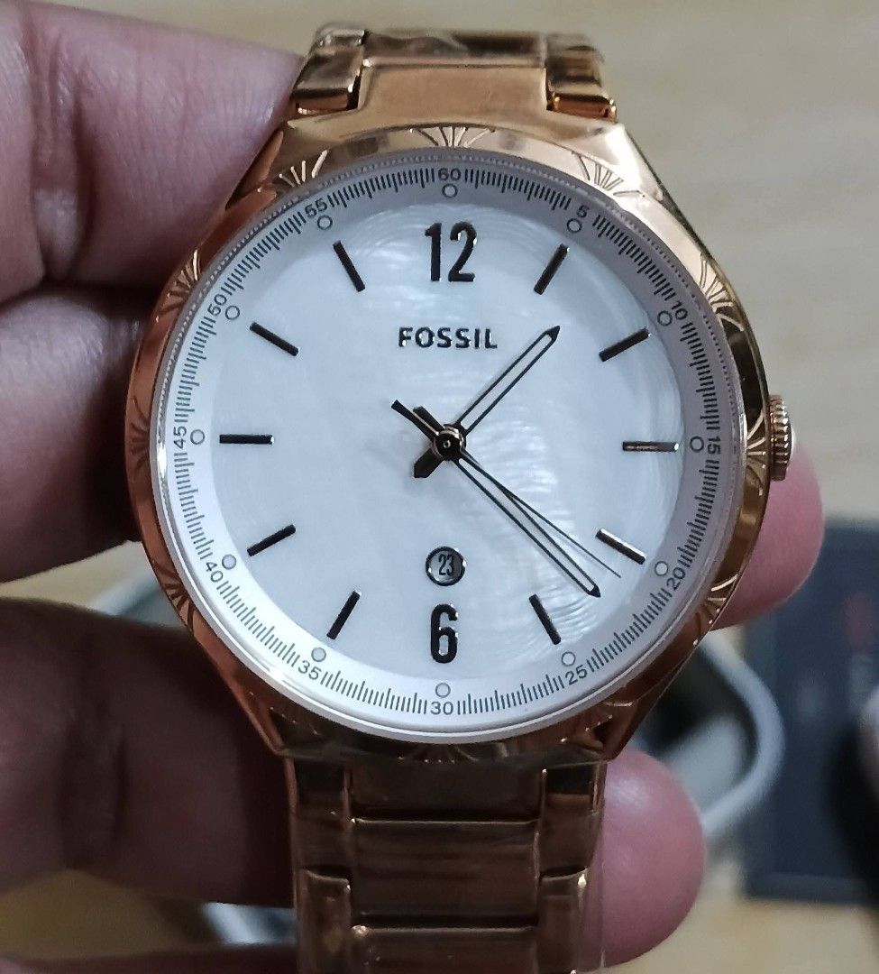 💕Fossil Ashtyn Three-Hand Date Watch 💕 (Category: Luxury Watches) located in Rizal. Submitted by leignarose0shoppe (Listing ID 1466868911, Image 2). Description: 💕Fossil Ashtyn Three-Hand Date Watch 💕 Guaranteed Original Brandnew Lalamove ready DM for Details.