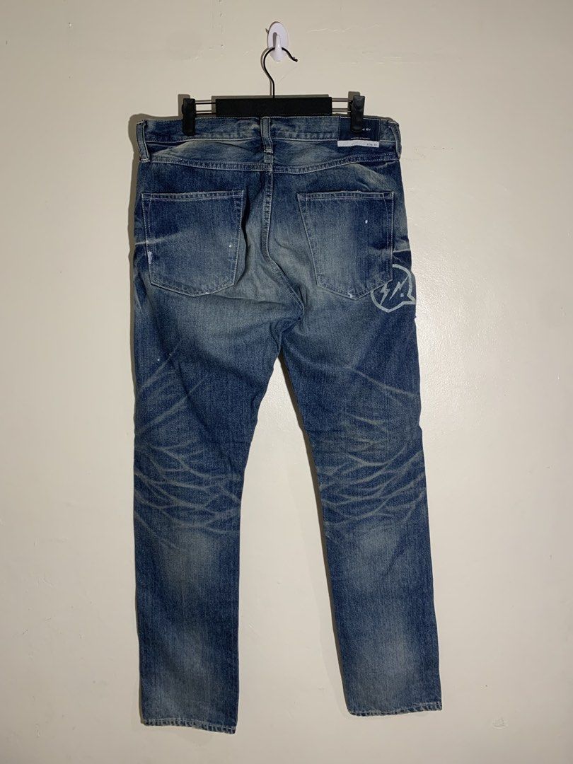 FRAGMENT x VANQUISH SELVEDGE (Category: Jeans) located in Lapu Lapu. Submitted by fellasgallery11 (Listing ID 1466835232, Image 3). Description: VANQUISH FRAGMENT JEANS SIZE 33 WAIST LENGTH 43 LEG OPENING 7 THIGH 11.5 NO ISSUES OR FLAWS.