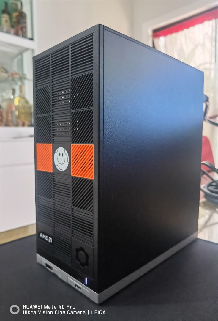 Framework Desktop PC (Category: Desktops) located in Muntinlupa City. Submitted by bongskie1970 (Listing ID 1466797698, Image 2). Description: Framework Desktop PC AMD Ryzen Ai MAX 385 w/Radeon 8050S 8-core/16-thread CPU, up to 5.0GHz 32 Graphics Cores, up to 2.8GHz 32GB LPDDR5x 8000MT/s 2TB M.2 SSD Windows 11 Pro .