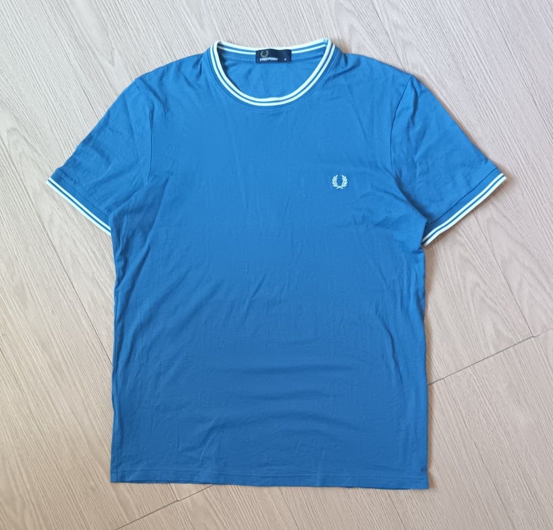 FRED PERRY MEN'S TSHIRT (Category: Tshirts & Polo Shirts ) located in Cavite. Submitted by marcuz.lifestyle (Listing ID 1466776578, Image 1). Description: WIDTH:20 LENGTH:27 VERRYGOOD CONDITION NO ISSUE COLOR RATE:9/10 MOP:GCASH DELIVERY COURIER:JNT LOCATION:IMUS CAVITE.