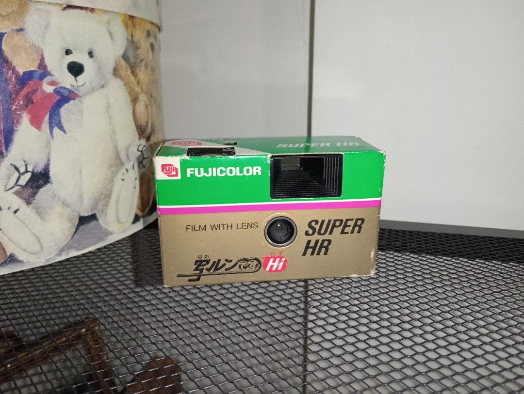 🚩FREE SF J&T ONLY🚩 𝗔𝗦 𝗜𝗦, FUJICOLOR SUPER HR (FOR COLLECTION ONLY) (Category: Cameras) located in Kawit. Submitted by gieclutter (Listing ID 1466775248, Image 1). Description: Flakers and joy reservers are 𝗻𝗼𝘁 𝗮𝗹𝗹𝗼𝘄𝗲𝗱 Actual photos Verify item's conditions first All sales are final—no returns, exchanges, or refunds 𝗖𝗢𝗡𝗗𝗜𝗧𝗜𝗢𝗡: ・𝗔𝗦 𝗜𝗦 ・Loose/Open Display Piece ・for Collection purposes ・box shows noticeable wear, fading,