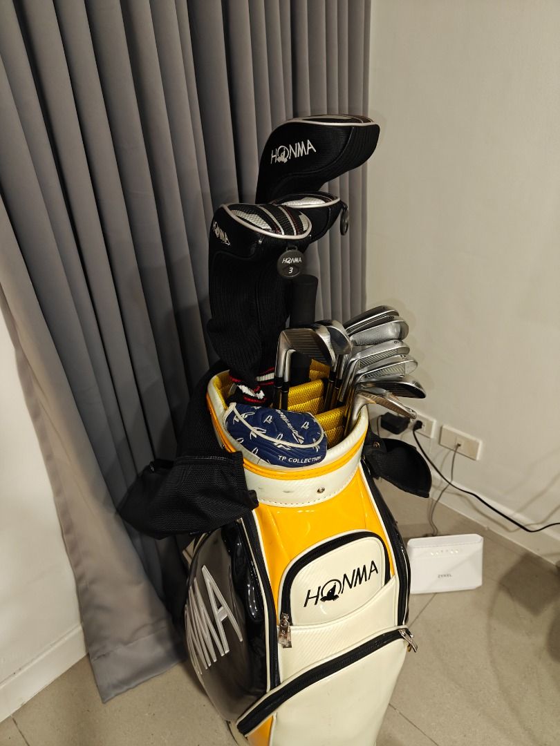 Full Honma Set and Bag (Category: Golf) located in Caloocan City. Submitted by eoghan362 (Listing ID 1466806921, Image 2). Description: FOR SALE Honma TW737Vs Tour W-Forged Set with bag 5-11 iron 58° Wedge 3 Wood 15° 5 Wood 18° Driver 10.5° Taylor Made Brandon TM1 putter All clubs with stiff shafts. Clubs bought pre-owned in February. Very lightly used since purchasing. In good condition Location: Paranaque/Pasay Thank you..