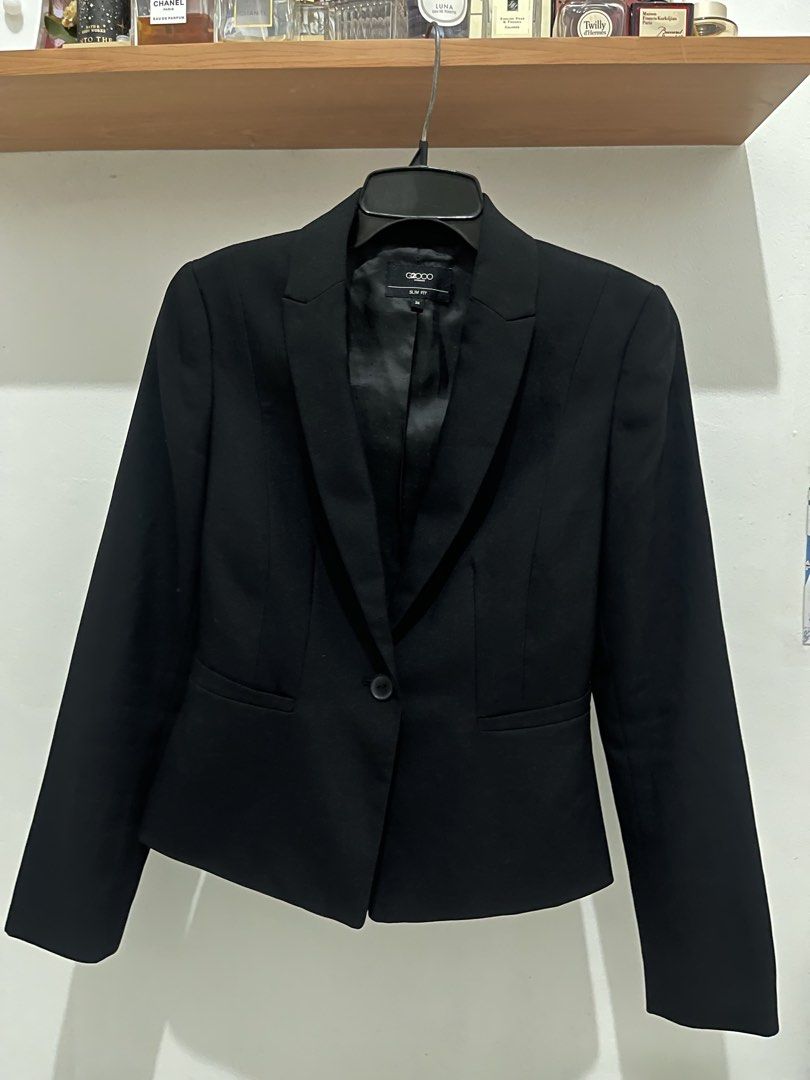 G2000 Slimfit Blazer (Category: Coats, Jackets and Outerwear) located in Taguig. Submitted by destashph_ (Listing ID 1466881613, Image 1). Description: G2000 Slimfit Blazer fits XS-S L: 21” condition: as new wo tags.