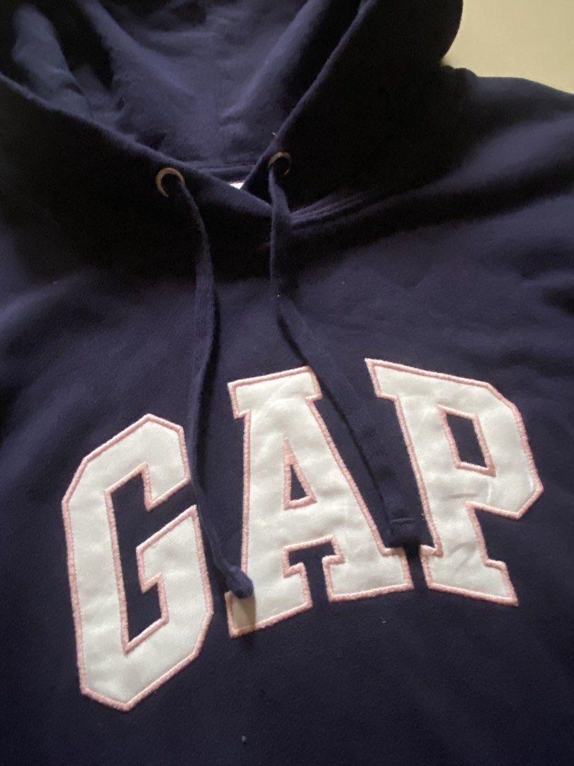 GAP Hoodie (Category: Hoodies) located in Manila. Submitted by repsszzx (Listing ID 1466810039, Image 2). Description: Only used twice Negotiable Gentri Cavite Loc Dm for more infos.