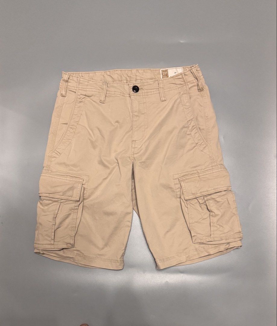 Gap short (Category: Shorts) located in Manila. Submitted by outgood.ph (Listing ID 1466940880, Image 1). Description: .