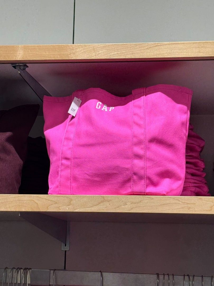 Gap Tote Bags ETA Dec 2026 (Category: Announcements) located in Bulacan. Submitted by finefindstuffbykdc_ (Listing ID 1466779416, Image 1). Description: Gap Pre Order Dimensions: 10” H x 6” W x 10” L Light Pink Maroon Blue Red Fuchsia Pink.