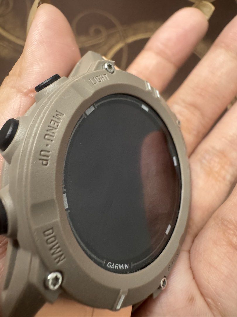 GARMIN Descent G2 (Category: Wearables & Smart Watches) located in Las Pinas. Submitted by thei_ (Listing ID 1466947023, Image 3). Description: FOR SALE: Garmin Descent G2 — Paloma Pink Looking for a new adventure buddy? 🌊🩷 Selling my Garmin Descent G2 in Paloma Pink! ✨ Lightly used ✨ No issues — fully functional ✨ Comes with original box, charging cable, and extra strap Perfect for your next dives, workouts, and everyday adventures! 📦 Inclusi