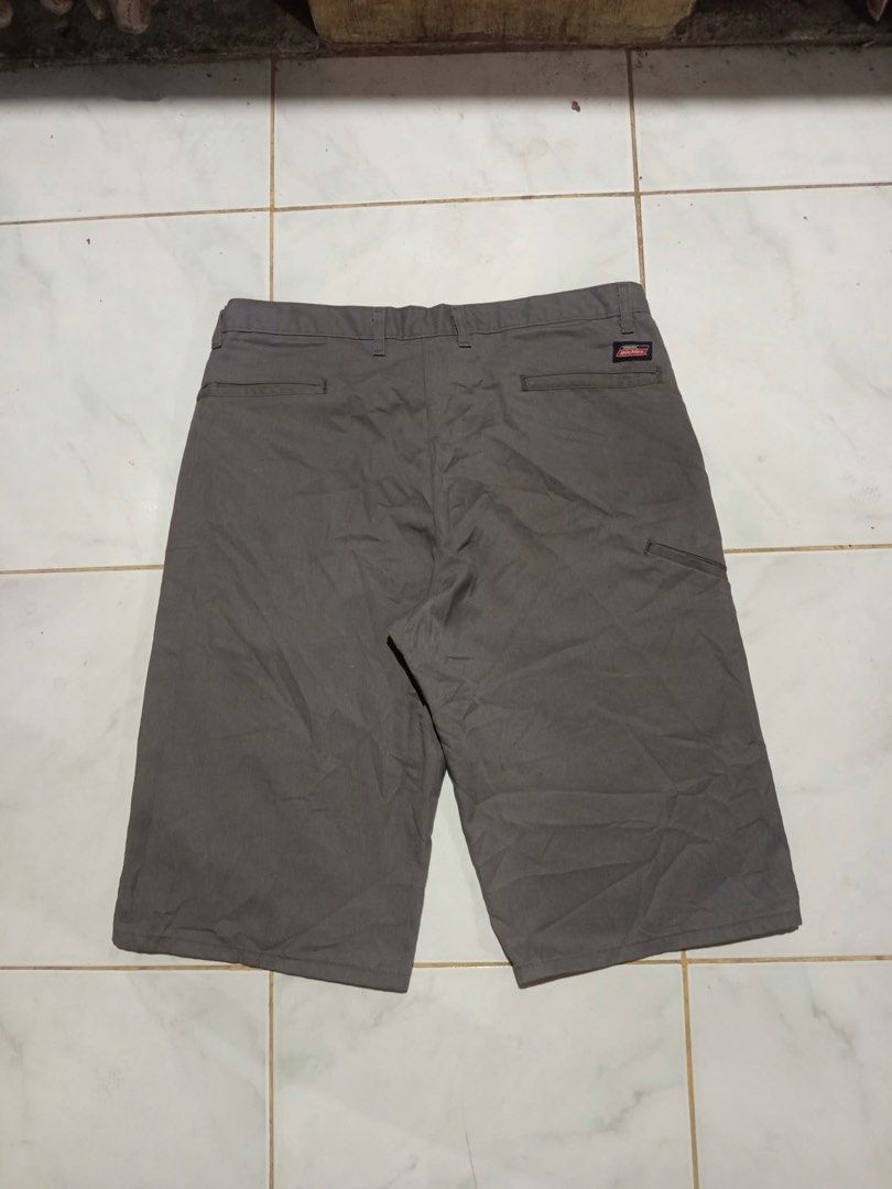 Genuine Dickies Long Short (Category: Shorts) located in Tacloban City. Submitted by thrift.o.thrift (Listing ID 1466877439, Image 3). Description: 36x27 Dimesions As new condition .