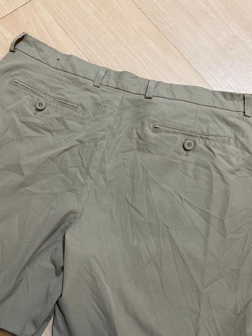 George Polyester Khaki Shorts (Category: Shorts) located in Cadiz. Submitted by thespotcdz (Listing ID 1466810251, Image 3). Description: Size 38 on tag Length 21" 9.5/10 rate w/ pinhole.