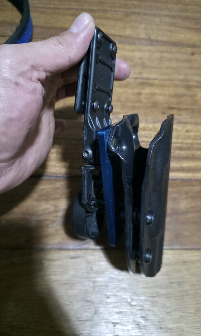 Ghost Stinger Holster for 1911 & Clones (Category: Other Sports Equipment and Supplies) located in Mandaluyong City. Submitted by jvc_9696 (Listing ID 1462421159, Image 2). Description: - Ghost Stinger Holster for 1911 & Clones - Brand new - No Box but never been used just fitted fo a Nylon Belt - Ideal for shooting competitions - Adjustable for a comfortable and secure fit - No issues.